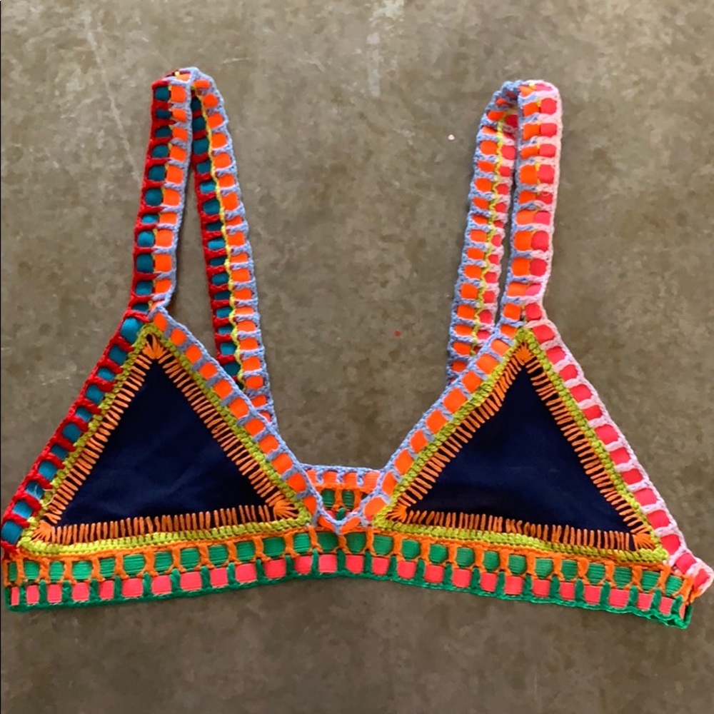 Kiini bathing suit top